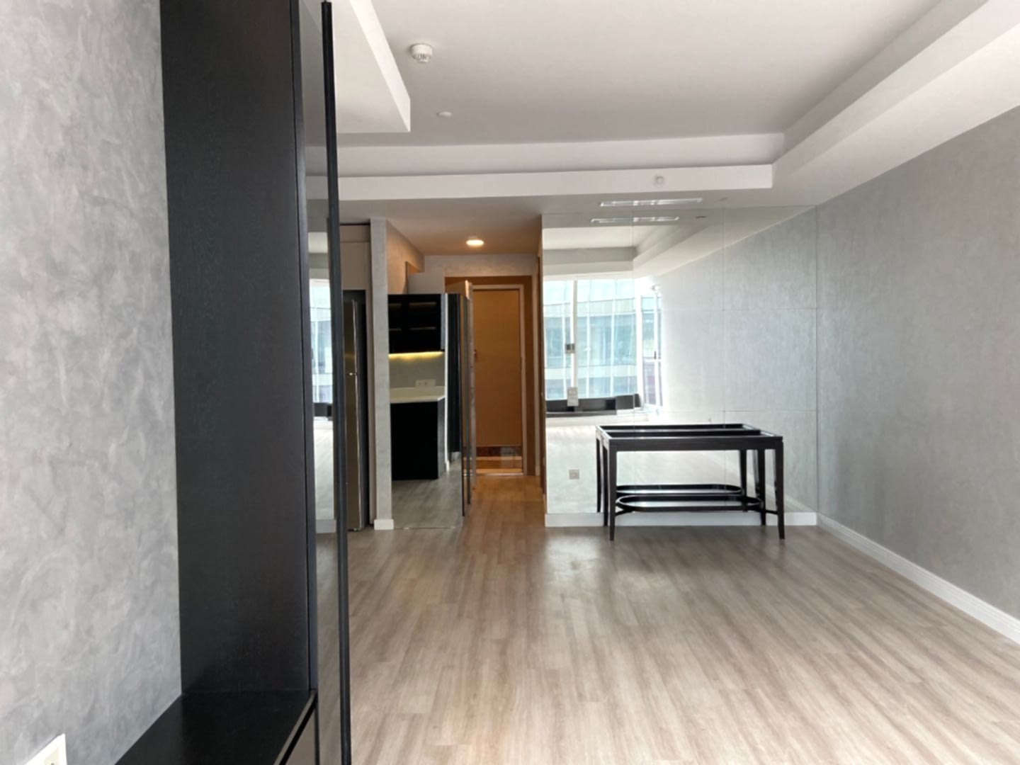 Pink-Yellow-Flash-Sale-Watercolor-Background-Animated-Instagram-Post-10