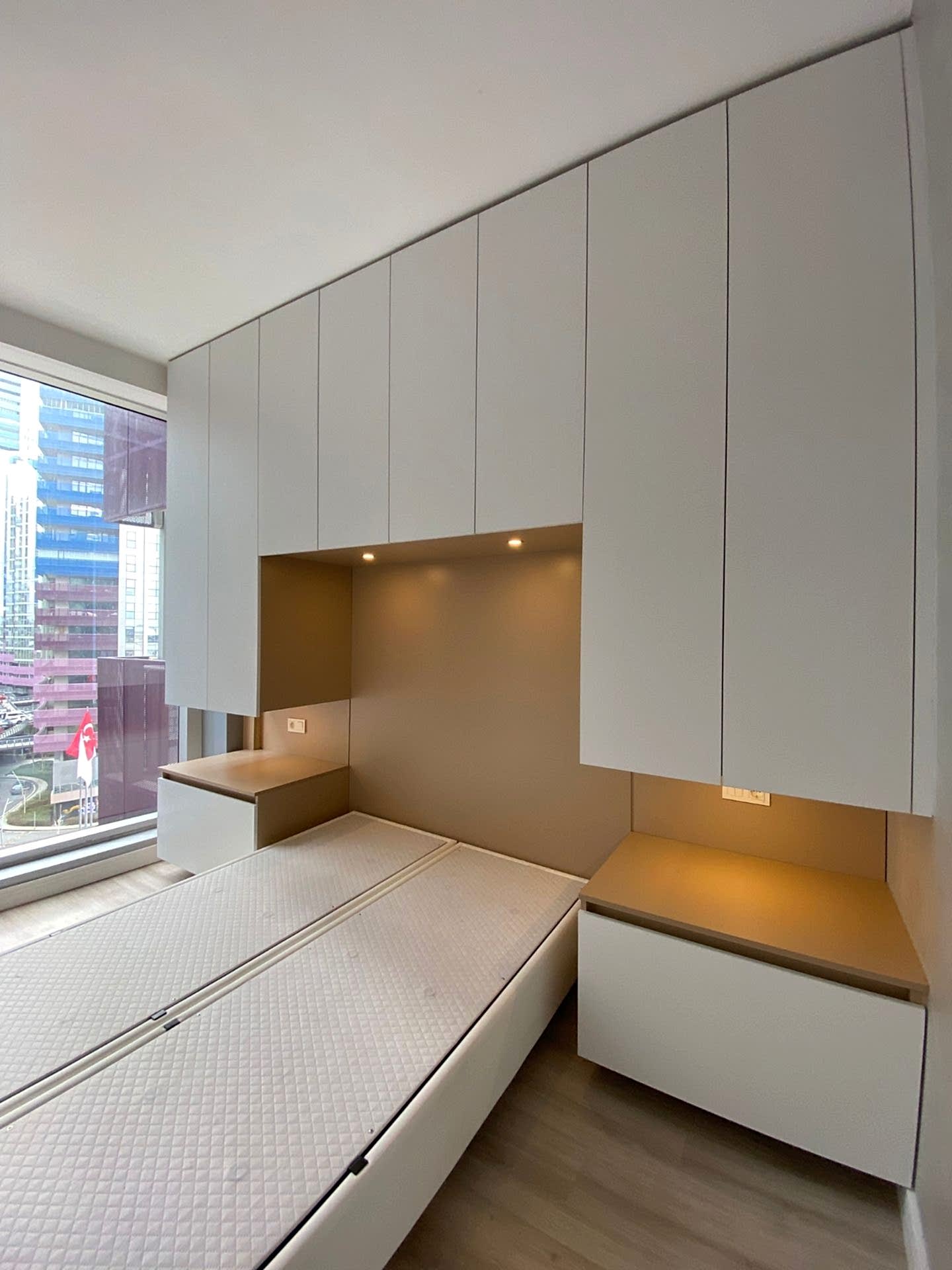 Pink-Yellow-Flash-Sale-Watercolor-Background-Animated-Instagram-Post-12