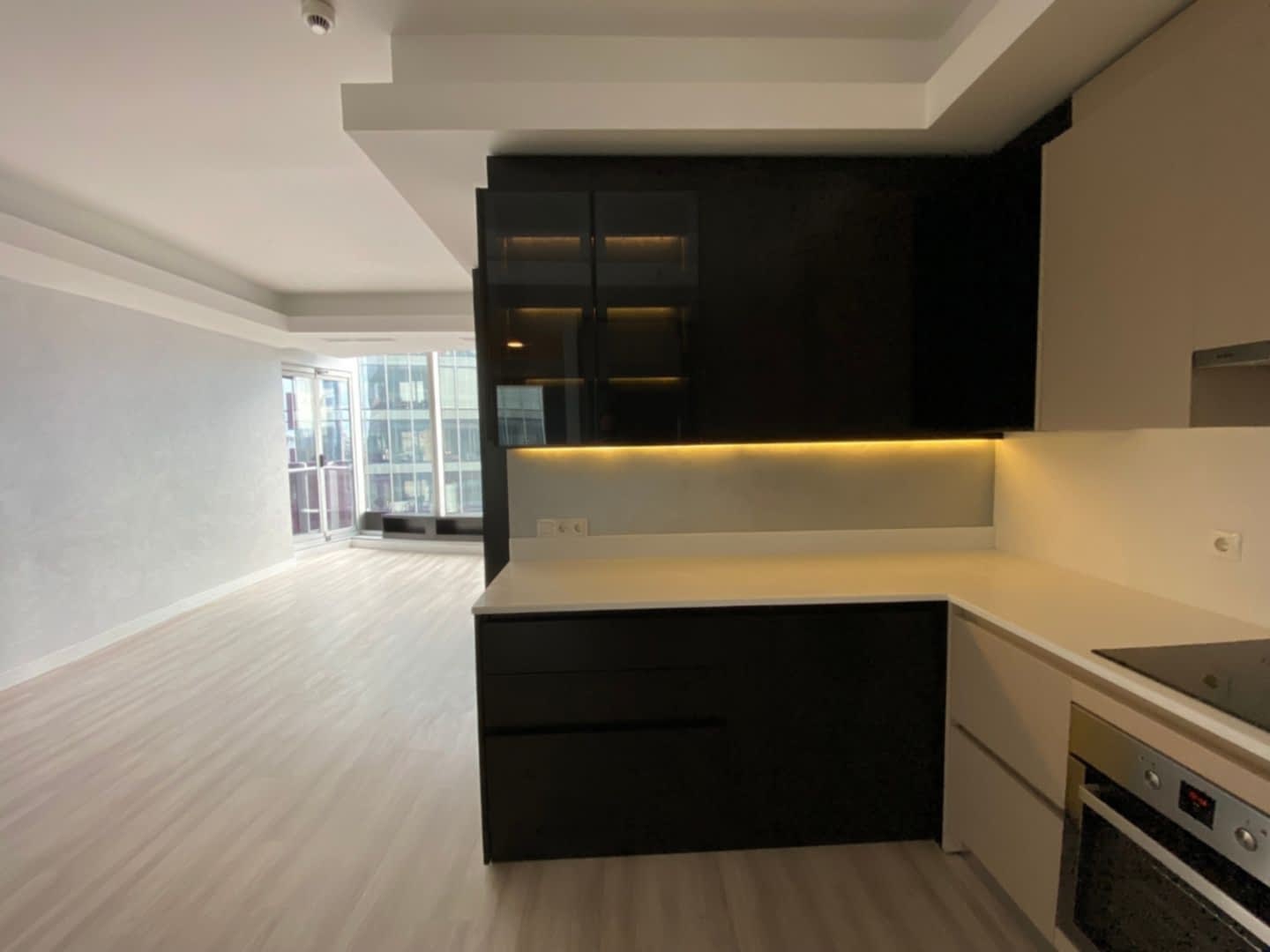 Pink-Yellow-Flash-Sale-Watercolor-Background-Animated-Instagram-Post-9